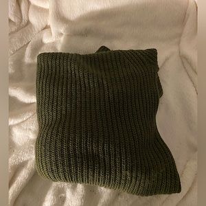 green sweater | big turtleneck | NY&C | size (6) small
